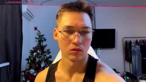 Snapshot of infernolustt chatting on January 8, 2026, 9:44 am infernolustt online show from January 8, 2026, 9:44 am