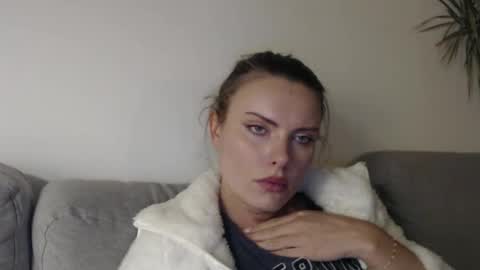 Sweet girl online show from December 22, 2024, 10:36 pm