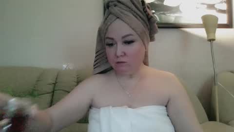 Snapshot of infinity_loveliness chatting on March 2, 2026, 4:36 am Infinity online show from March 2, 2026, 4:36 am