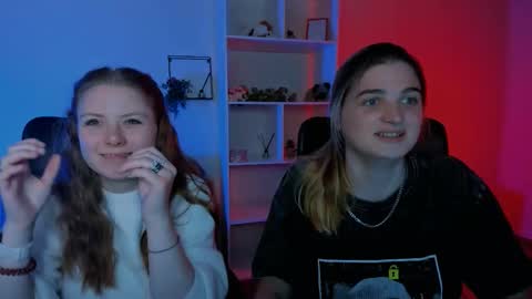 Snapshot of inga_gree chatting on October 9, 2025, 12:36 pm inga_gree online show from October 9, 2025, 12:36 pm