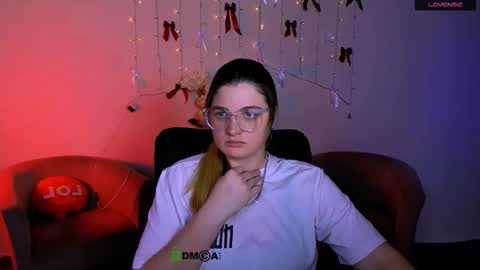 inga_gree online show from February 4, 2026, 8:14 pm