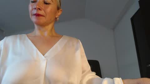            online show from January 14, 2025, 11:42 am