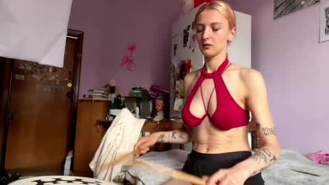 Snapshot of ingridmayer chatting on May 31, 2026, 2:35 pm ingridmayer online show from May 31, 2026, 2:35 pm