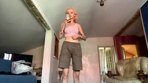 Snapshot of ingridmayer chatting on August 6, 2026, 11:12 am ingridmayer online show from August 6, 2026, 11:12 am