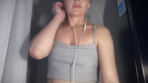 Snapshot of iniva05 chatting on April 13, 2026, 3:06 pm iniva05 online show from April 13, 2026, 3:06 pm