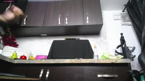 Iniya online show from September 25, 2025, 8:01 pm