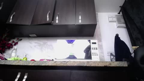 Iniya online show from November 6, 2025, 10:21 pm