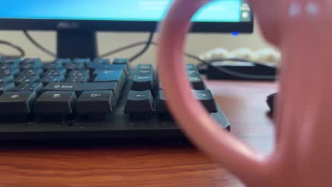 Xenia online show from September 23, 2025, 3:48 pm