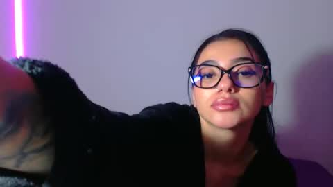 Abril online show from February 4, 2026, 12:38 am