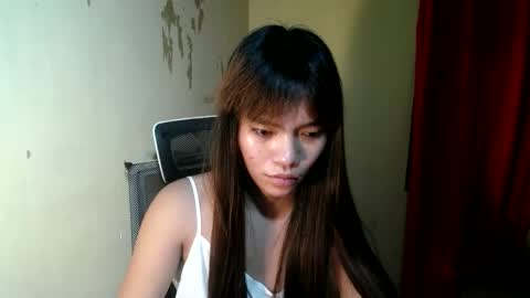 Snapshot of innocent_lover_ziaxx chatting on May 16, 2026, 7:12 pm your zia online show from May 16, 2026, 7:12 pm