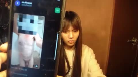 Snapshot of innocent_lover_ziaxx chatting on May 17, 2026, 11:45 pm your zia online show from May 17, 2026, 11:45 pm