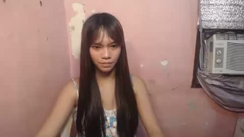 Snapshot of innocent_lover_ziaxx chatting on June 2, 2026, 5:53 am your zia online show from June 2, 2026, 5:53 am