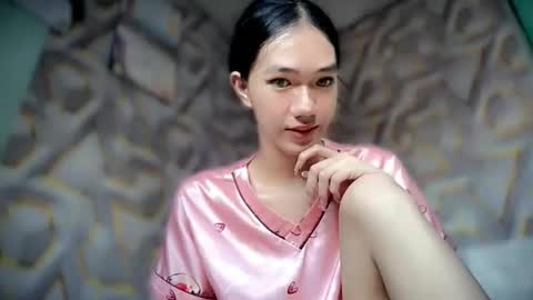 Snapshot of innocent_reign69 chatting on May 18, 2026, 3:13 am Reign online show from May 18, 2026, 3:13 am