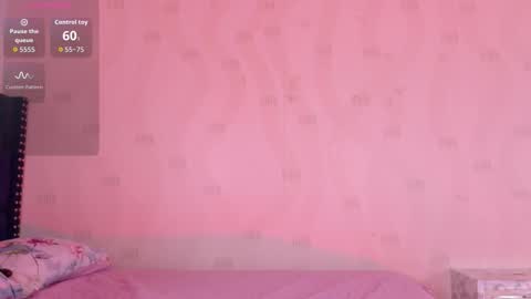 Snapshot of innocenthazel chatting on December 4, 2025, 4:00 am innocenthazel online show from December 4, 2025, 4:00 am