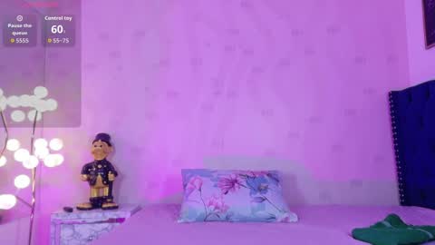 Snapshot of innocenthazel chatting on February 11, 2026, 3:00 am innocenthazel online show from February 11, 2026, 3:00 am