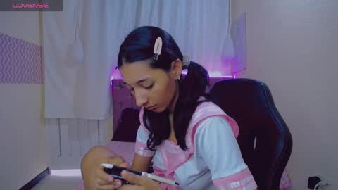 Snapshot of inocent_luna chatting on December 11, 2024, 11:51 am Luna moon online show from December 11, 2024, 11:51 am