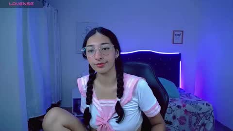 Snapshot of inocent_luna chatting on November 29, 2025, 4:26 am Luna moon online show from November 29, 2025, 4:26 am