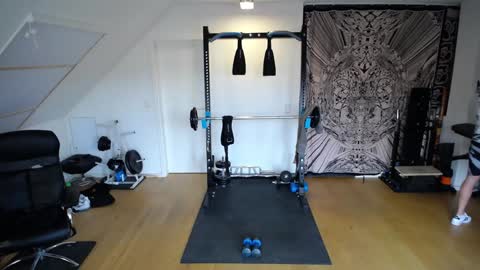 insanemaxxx online show from December 12, 2024, 10:24 am