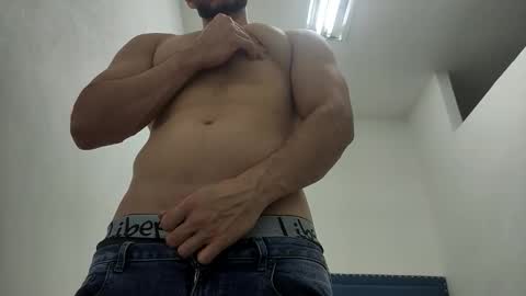 INSTAGRAM  camilodlx online show from December 14, 2025, 4:45 pm