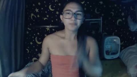 MAXINE online show from November 7, 2025, 8:25 am