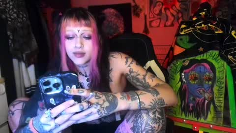 Insunnity666 online show from May 7, 2026, 8:03 pm