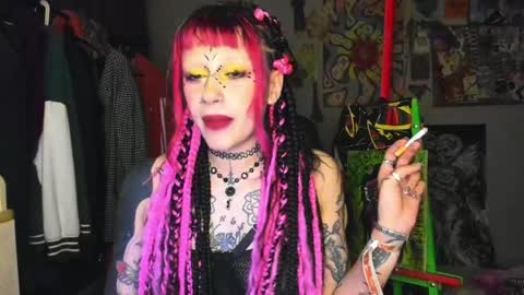 Insunnity666 online show from May 19, 2026, 9:54 pm