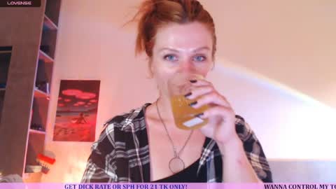 Snapshot of inthewildxxx chatting on April 2, 2026, 1:20 pm Cassie online show from April 2, 2026, 1:20 pm