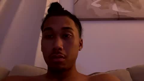 Snapshot of inyabitcch chatting on February 11, 2025, 11:32 am Raxton online show from February 11, 2025, 11:32 am