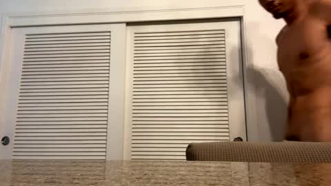 Snapshot of inyabitcch chatting on February 17, 2025, 10:25 pm Raxton online show from February 17, 2025, 10:25 pm