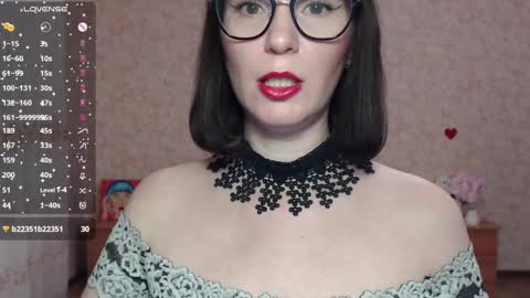 IrenLarasani online show from December 13, 2024, 6:21 am