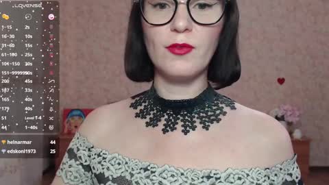 IrenLarasani online show from February 5, 2025, 9:15 am