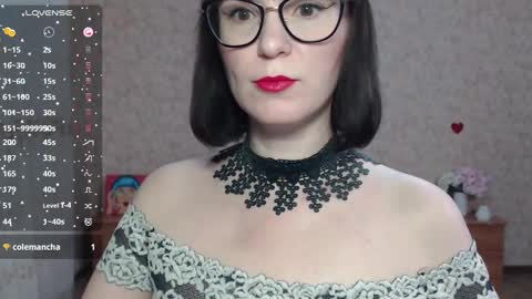 IrenLarasani online show from March 6, 2025, 6:52 am