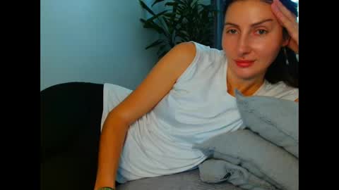 Snapshot of irina9793 chatting on June 2, 2026, 5:42 am irina online show from June 2, 2026, 5:42 am
