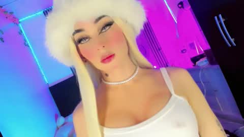 Snapshot of irina_lechera_ chatting on September 16, 2025, 7:37 pm Irina online show from September 16, 2025, 7:37 pm