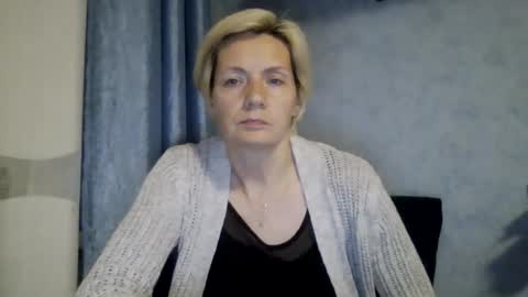 irinaa x online show from July 12, 2026, 8:44 pm