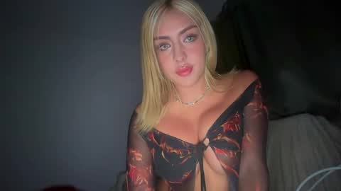 Snapshot of irinanovnahs chatting on May 4, 2026, 4:41 am Im Irina online show from May 4, 2026, 4:41 am