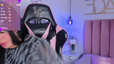 Irina Silver cami online show from October 12, 2025, 1:43 pm