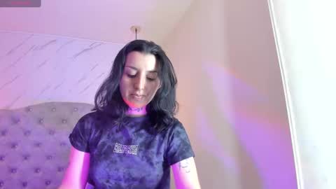 iris_77 online show from October 2, 2025, 6:59 pm