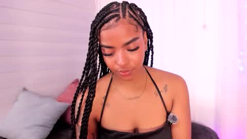 iris_hottt0 online show from April 2, 2026, 11:57 pm