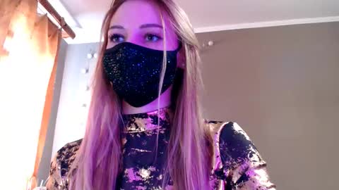 Snapshot of iris_lave chatting on March 4, 2026, 1:06 pm Lily online show from March 4, 2026, 1:06 pm