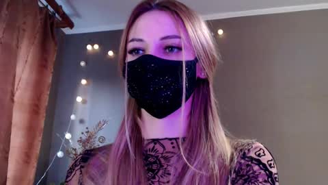 Snapshot of iris_lave chatting on March 12, 2026, 3:51 pm Lily online show from March 12, 2026, 3:51 pm