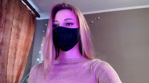 Snapshot of iris_lave chatting on March 24, 2026, 4:01 pm Lily online show from March 24, 2026, 4:01 pm