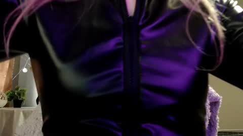 Snapshot of iris_lave chatting on March 27, 2026, 3:56 pm Lily online show from March 27, 2026, 3:56 pm