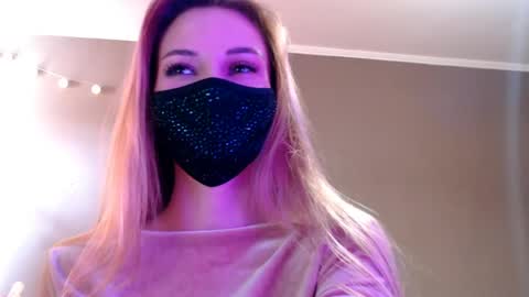 Snapshot of iris_lave chatting on April 12, 2026, 2:33 pm Lily online show from April 12, 2026, 2:33 pm