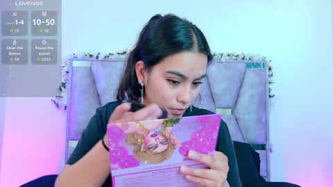 Iris online show from April 3, 2026, 4:49 pm