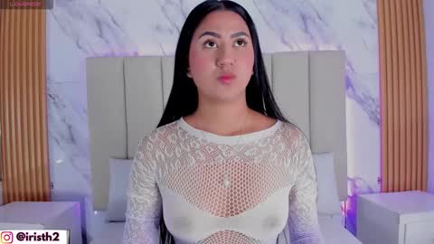 Snapshot of iris_thompson chatting on February 4, 2026, 3:34 am Iris online show from February 4, 2026, 3:34 am