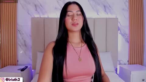 Snapshot of iris_thompson chatting on February 15, 2026, 8:38 pm Iris online show from February 15, 2026, 8:38 pm