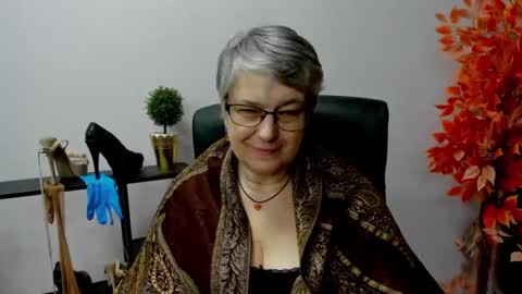 I R I S online show from February 13, 2025, 11:39 am