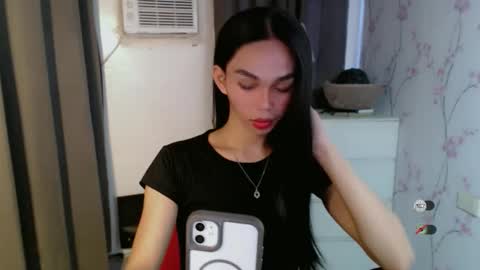 IRISH AND TRIXIE online show from April 2, 2026, 2:53 am