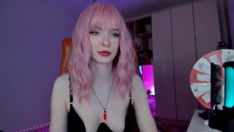 Snapshot of irisice chatting on July 7, 2026, 4:33 pm Miss Iris Fansly Miss Iris new inst. online show from July 7, 2026, 4:33 pm